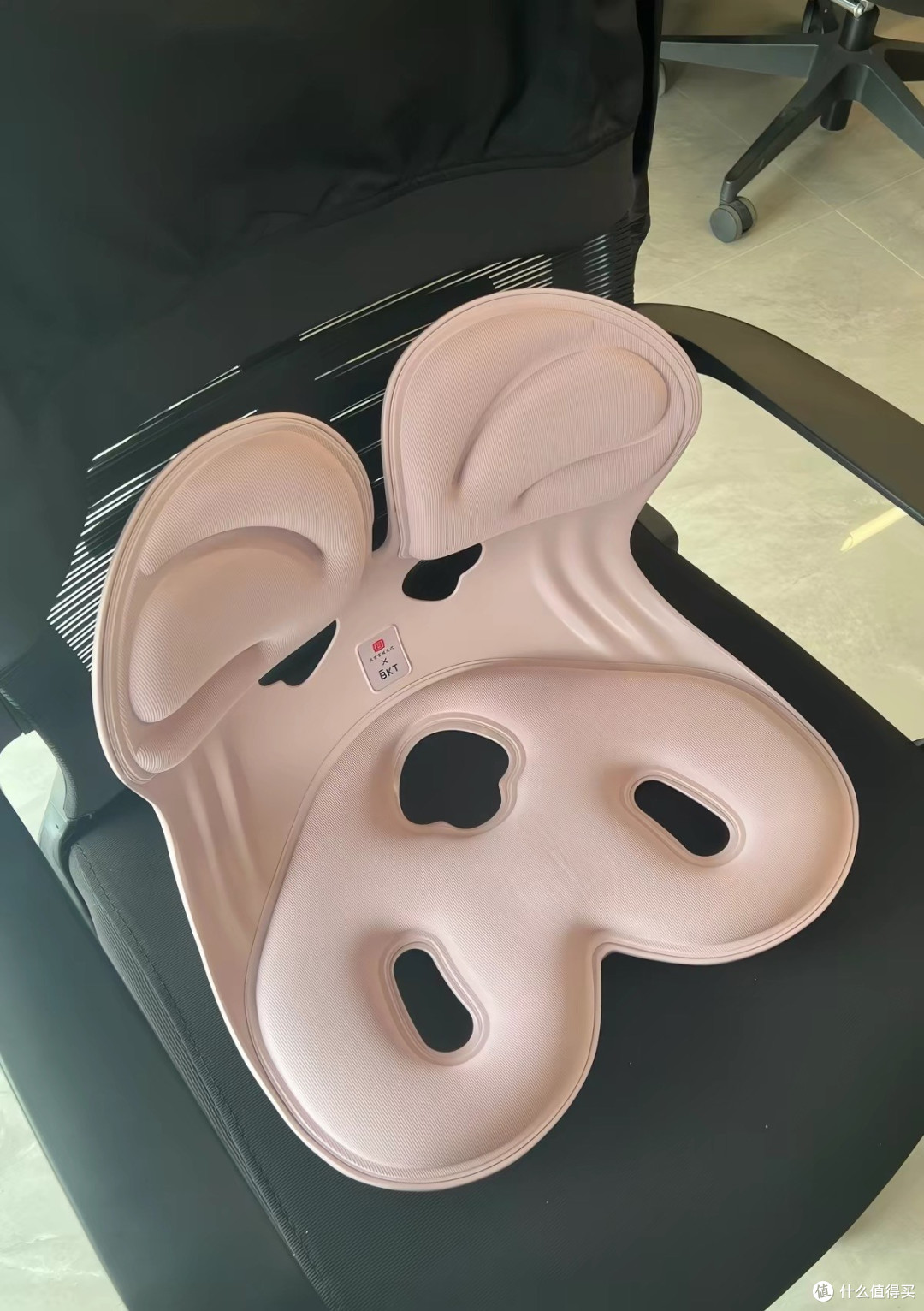 可调节护腰靠垫:久坐打工人的福音