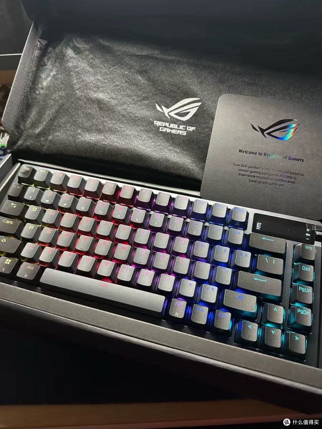 ROG 夜魔三模客制化机械键盘,75 配列直接把电竞手感拉满🔥