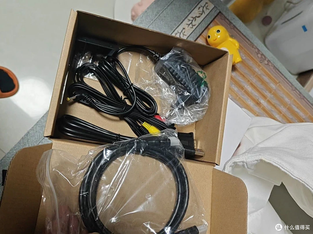 122元某鱼5寸便携显示器!网友:瞎眼警告,快上车
