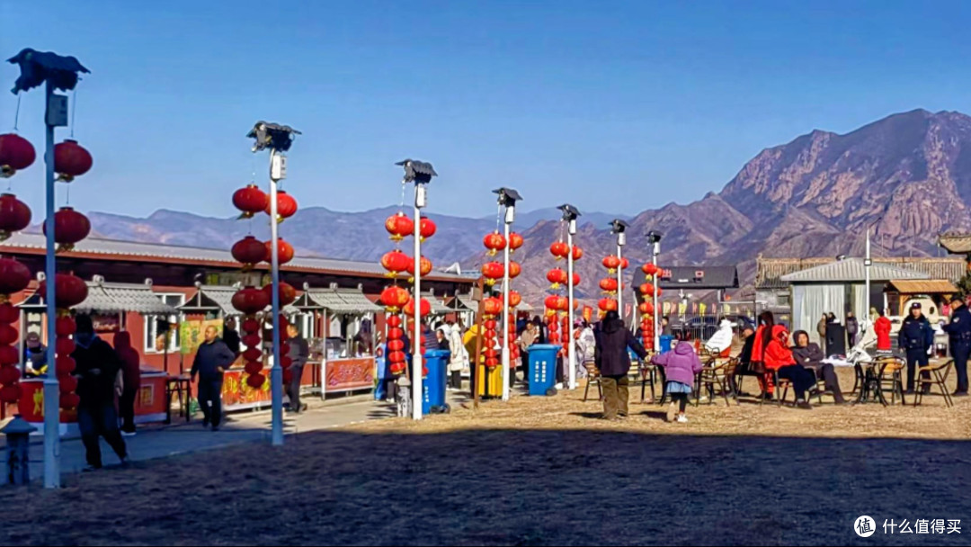 春节把团圆搬去塞外山，这“异地年味”比老家还暖