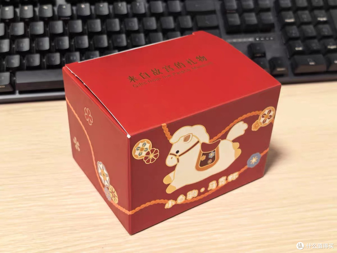故宫淘宝小白驹马克杯：马年工位的“仪式感担当”