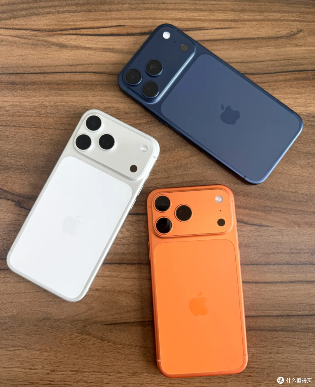 太猛了！iPhone彻底妥协了，国补+降价双重叠，全系价格大跳水
