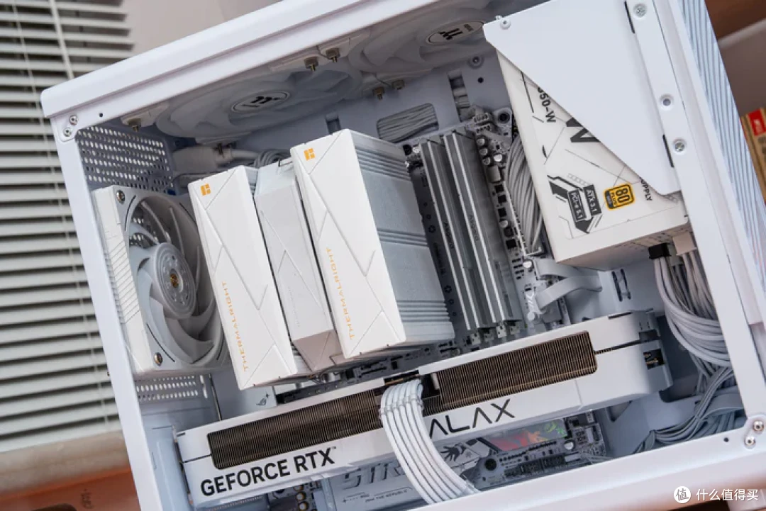 MATX小钢炮—华硕B850G小吹雪+5070金属大师+机械大师iF25装机
