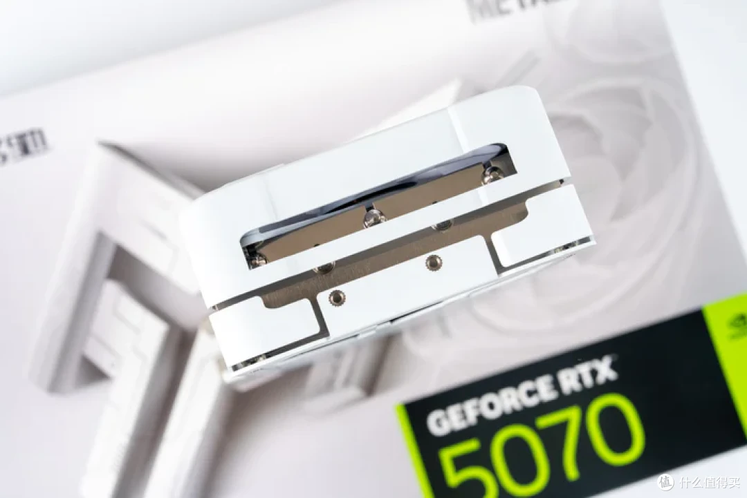 MATX小钢炮—华硕B850G小吹雪+5070金属大师+机械大师iF25装机