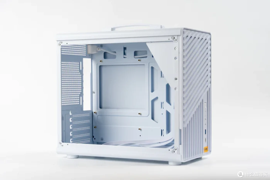 MATX小钢炮—华硕B850G小吹雪+5070金属大师+机械大师iF25装机