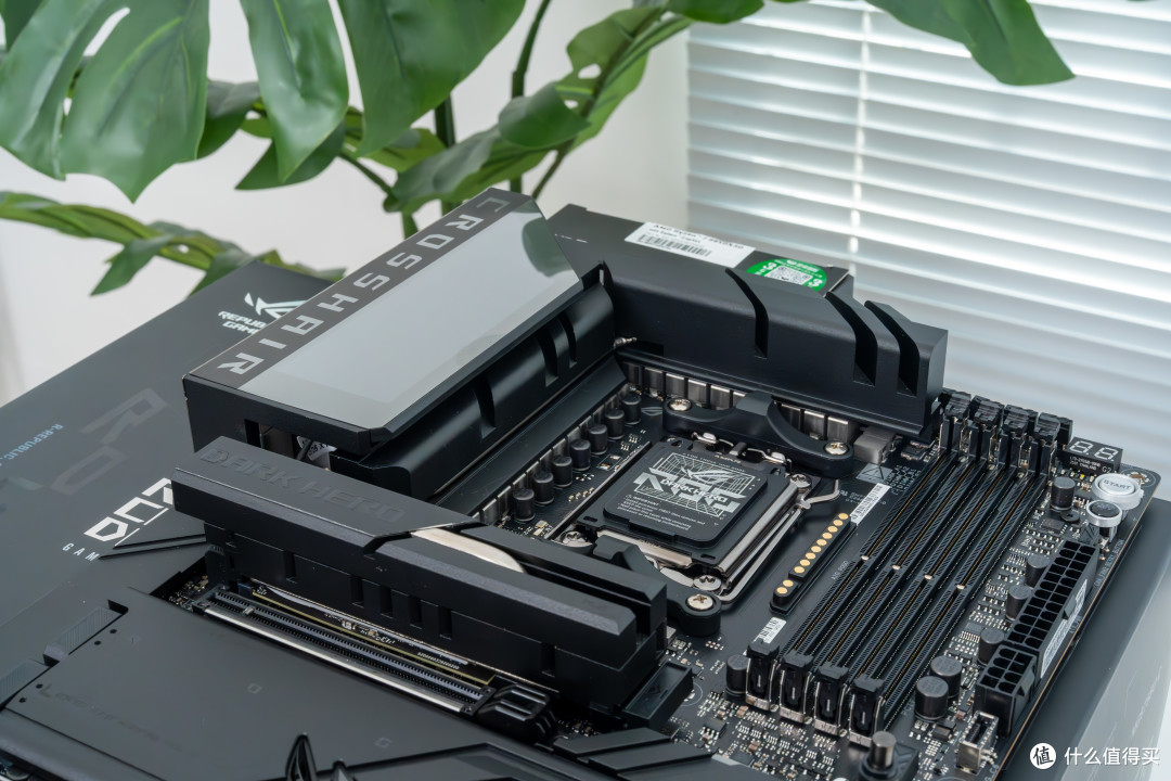 暗黑旗舰登场,游戏党的心头好ROG X870E DARK HERO实测