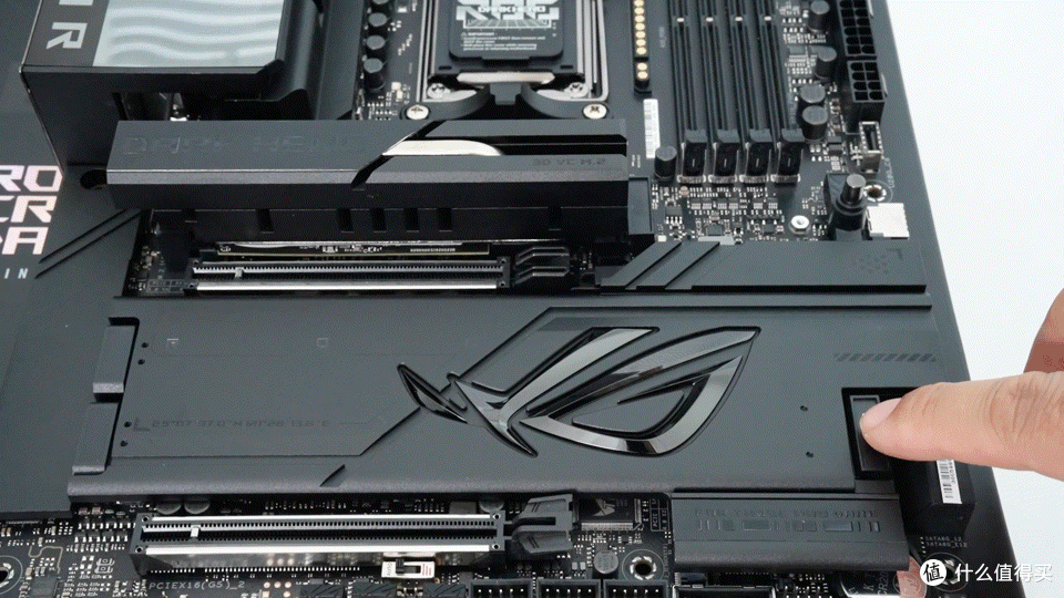 暗黑旗舰登场,游戏党的心头好ROG X870E DARK HERO实测