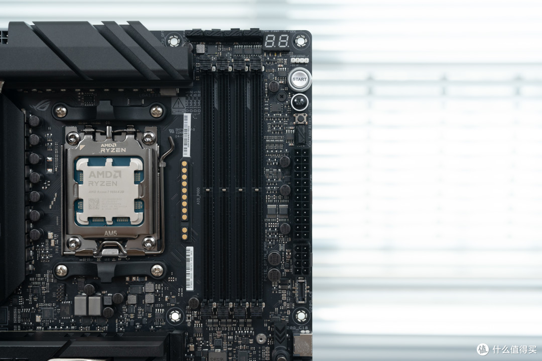 暗黑旗舰登场,游戏党的心头好ROG X870E DARK HERO实测