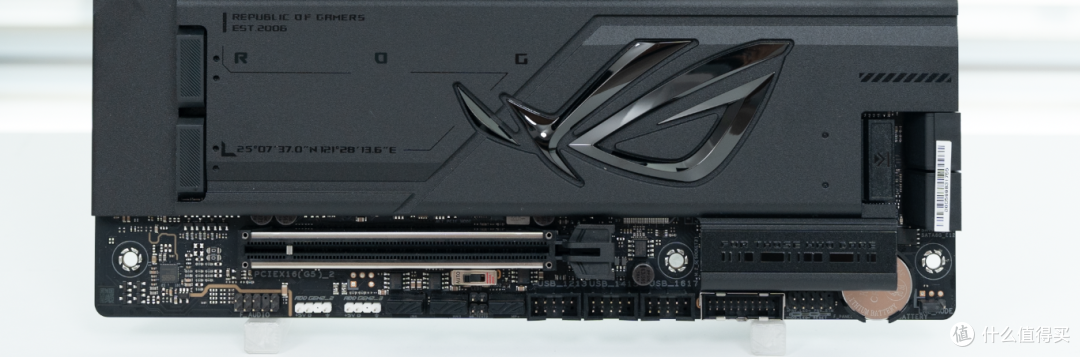 暗黑旗舰登场,游戏党的心头好ROG X870E DARK HERO实测