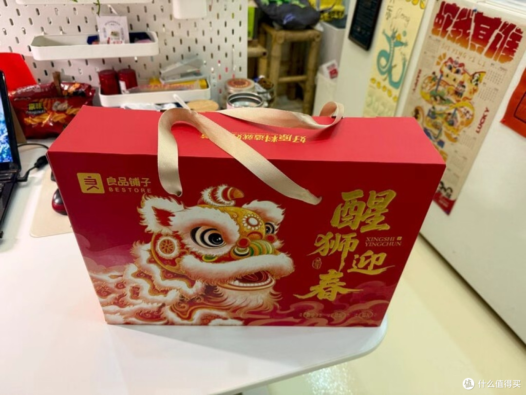 年味是家人的欢声笑语与分享