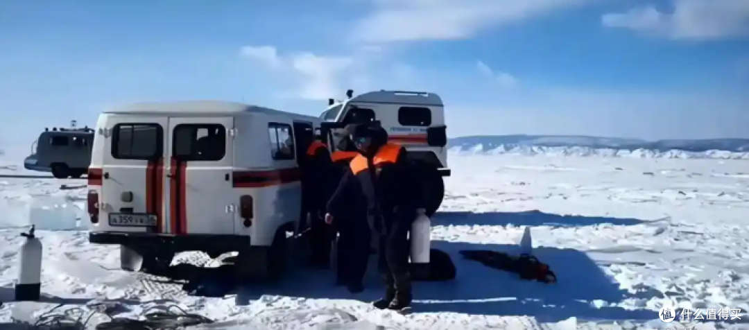 7名中国游客贝加尔湖溺亡,网红蓝冰下全是致命陷阱!