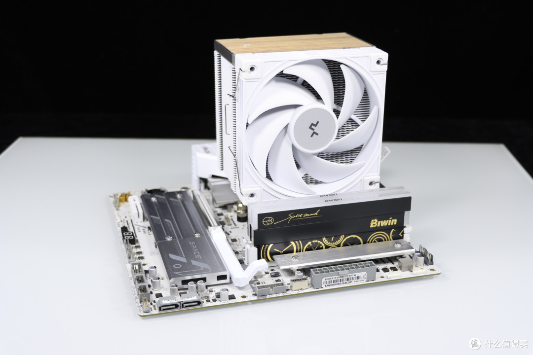 9850X3D + 华硕 B850M AYW OC 实测内存频率、通道数对游戏的影响