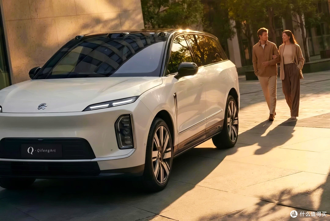 蔚来大型SUV,敢说好开的ES9,天行智能底盘、900v平台加换电