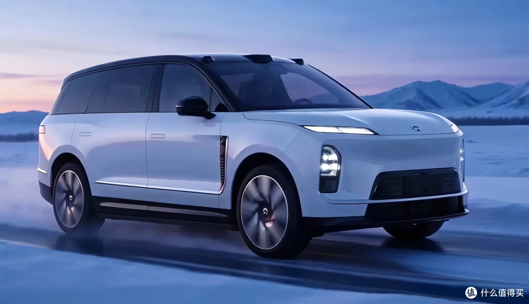 蔚来大型SUV,敢说好开的ES9,天行智能底盘、900v平台加换电