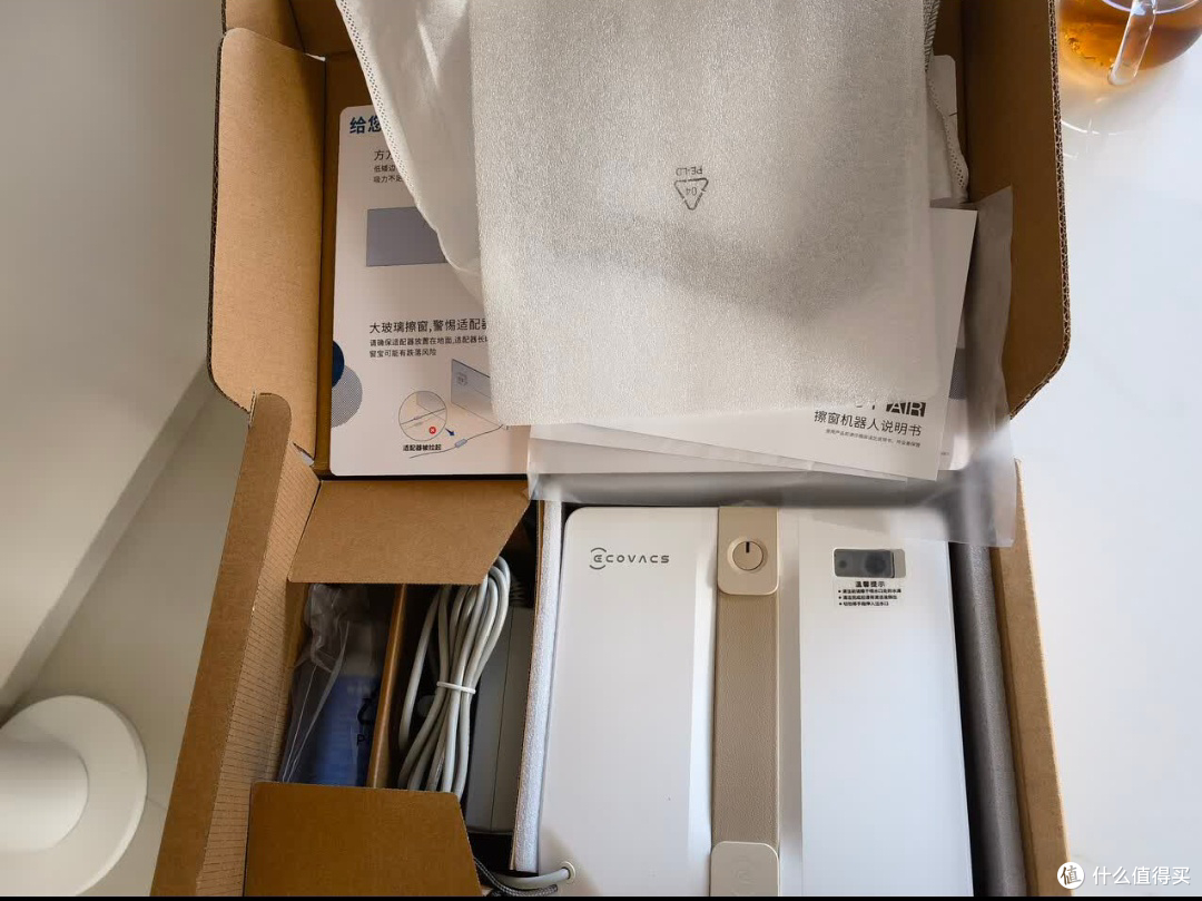 窗明心亮:科沃斯窗宝与我们家的温暖成长
