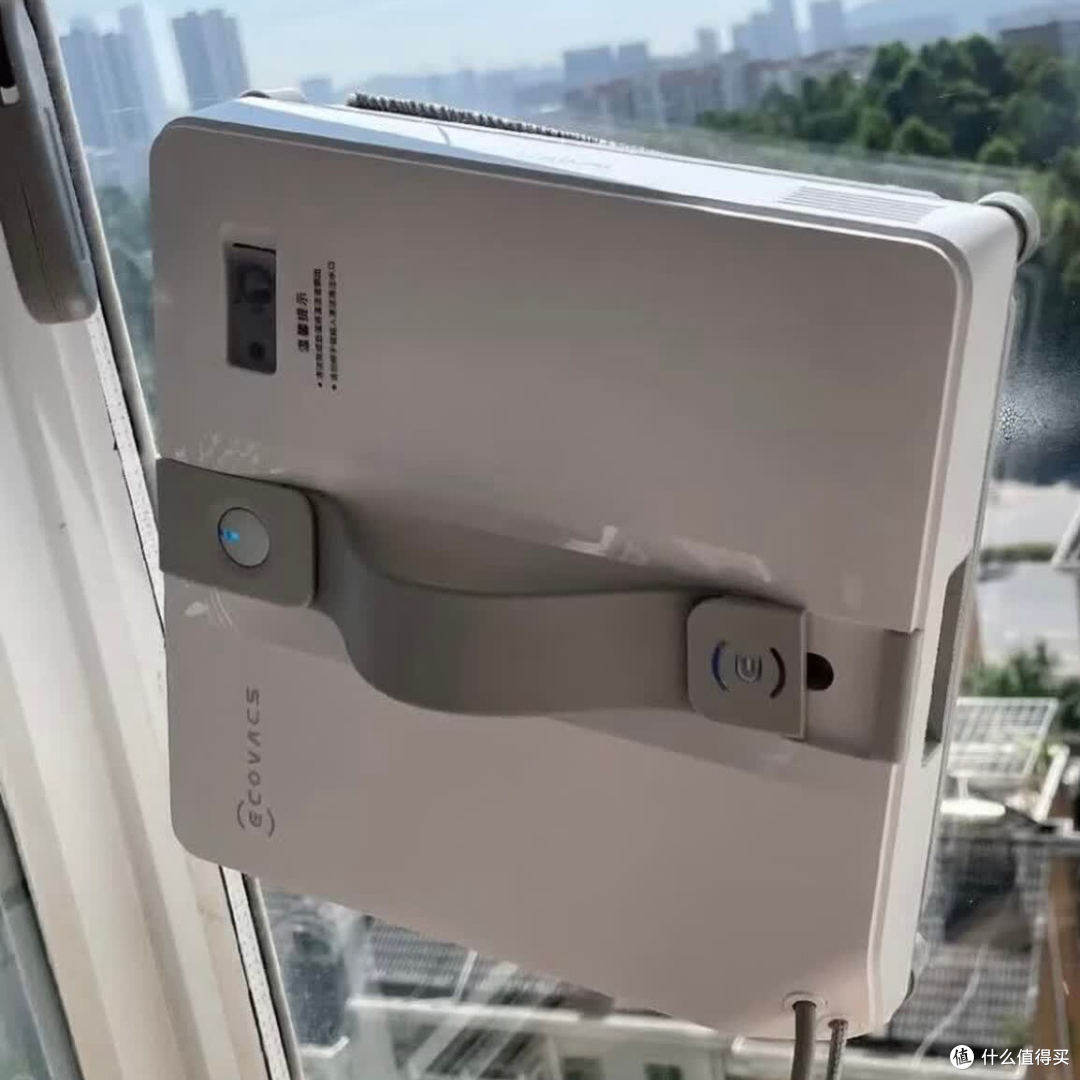 窗明心亮:科沃斯窗宝与我们家的温暖成长
