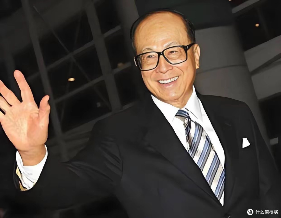 李嘉诚又赢了!1107亿清仓英国电网,16年赚6倍:嗅到啥危险信号
