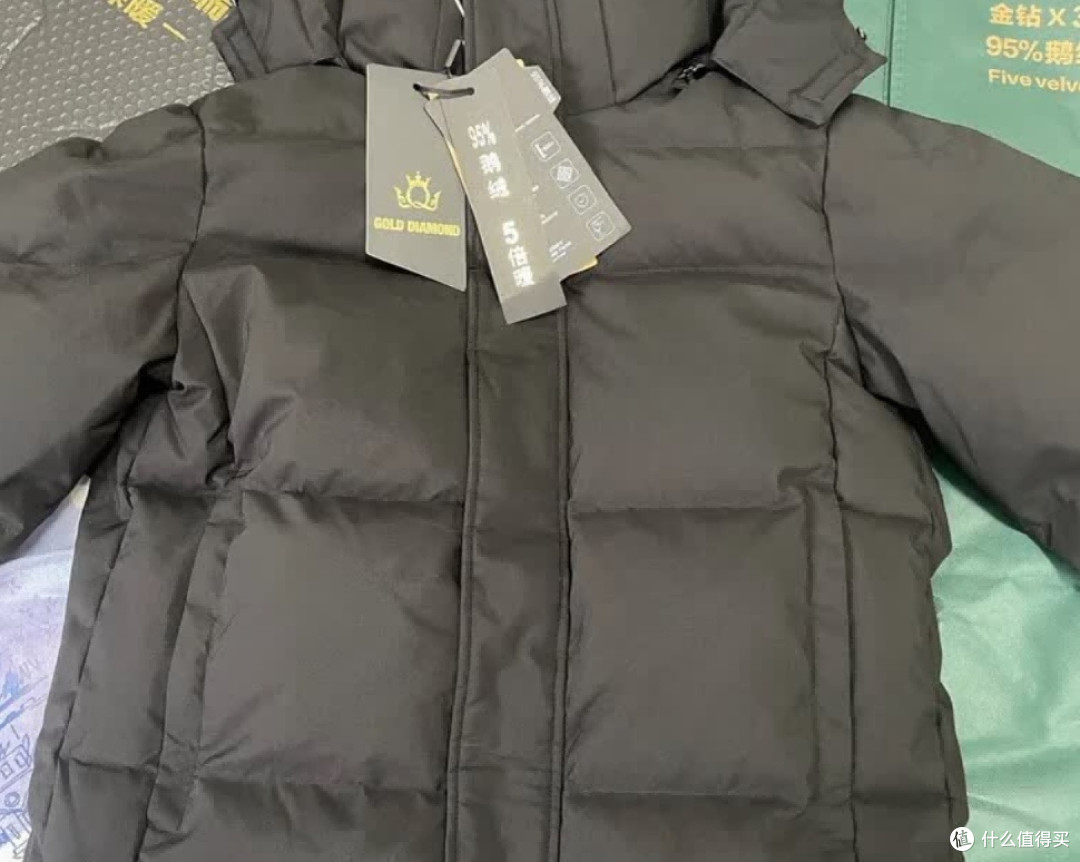 羽绒服排名前十的品牌怕冷必入!防风抗寒还不显胖都有哪些品牌?