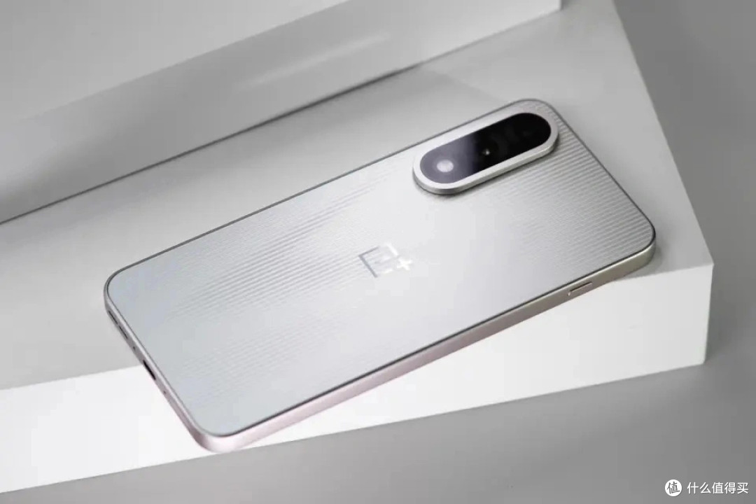16GB+512GB,3月份公认“值得捡漏”的3款手机,轻松用到2031年