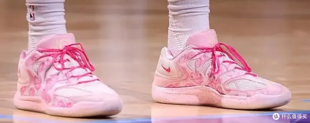 【NBA每日上脚】穿PG3&5打346场球,泡椒都没他狠!