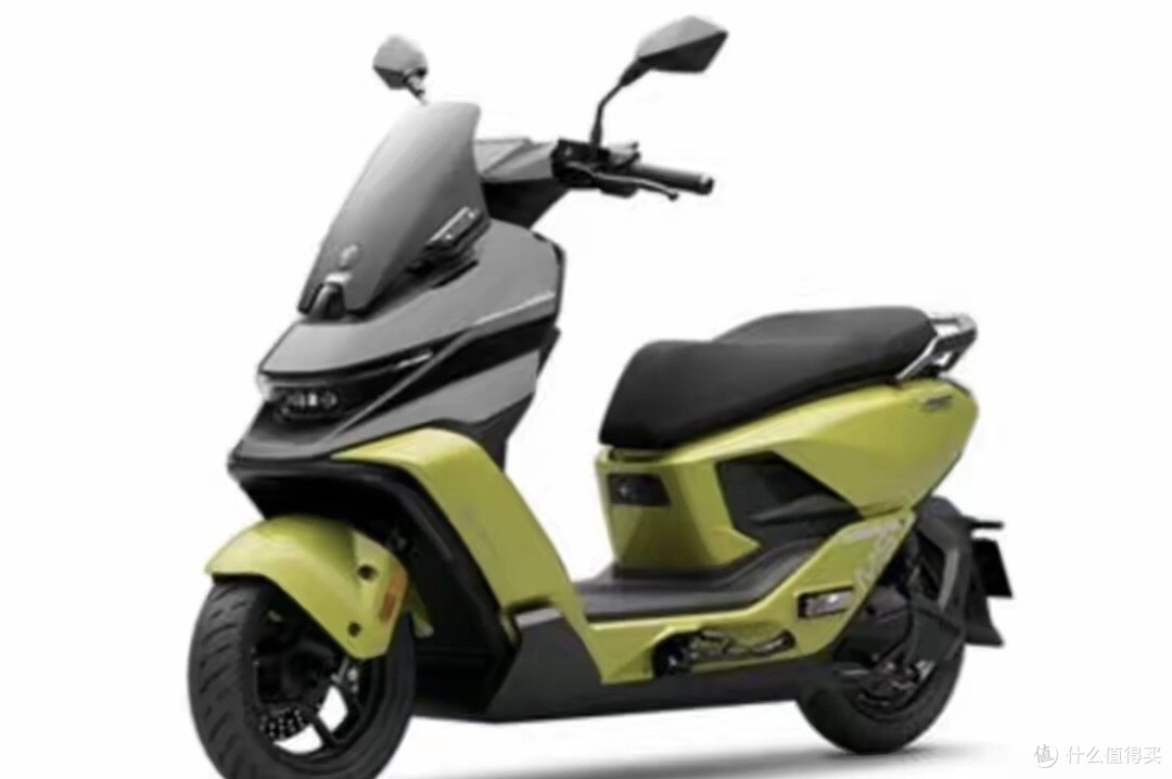 电摩新品资讯:九号M5 125双电版搭载宁德时代电芯亮相!