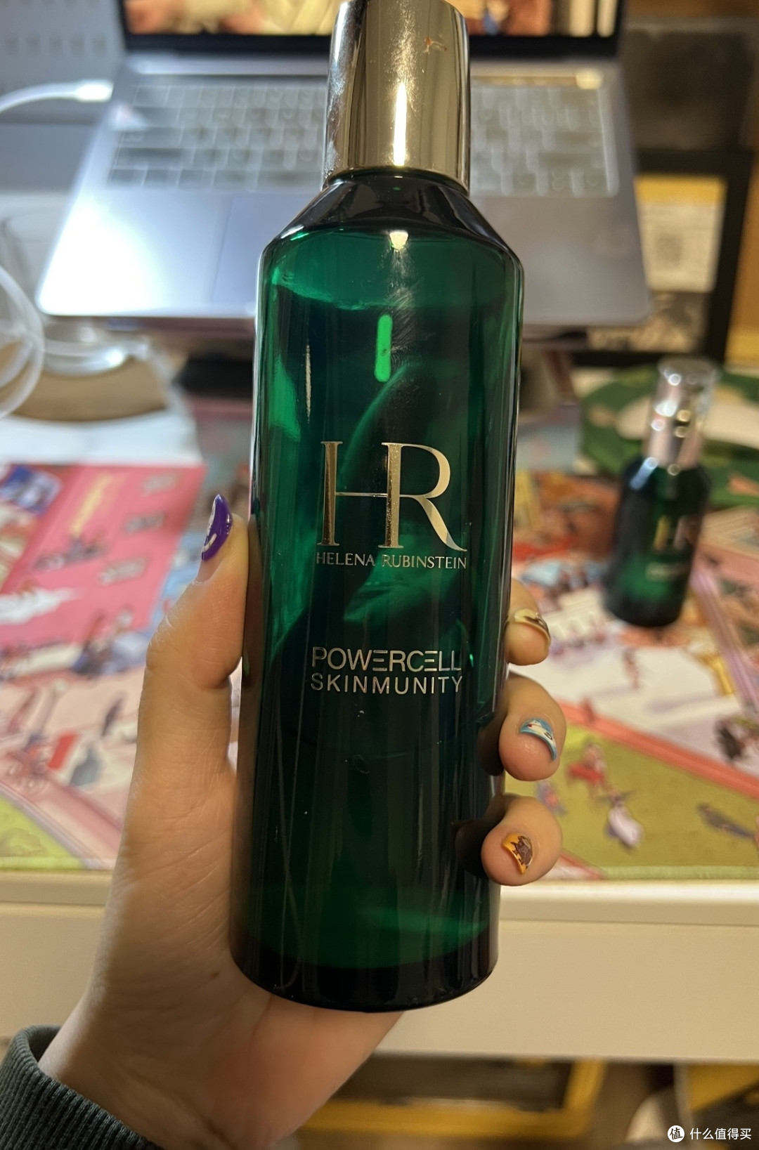 海蓝之谜绿宝瓶：深海能量修护肌肤
