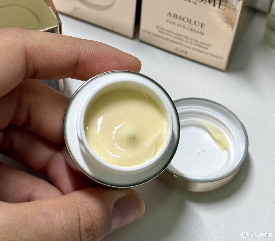 兰蔻菁纯面霜：抗老保湿修护
