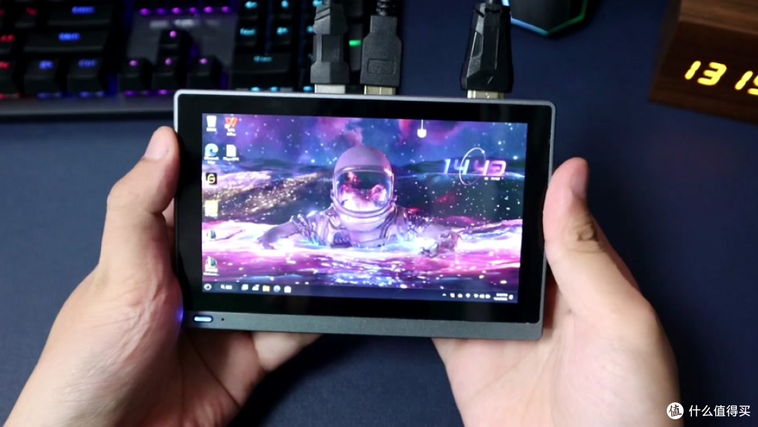 某鱼小众单品！口袋电脑低配高价，为啥一堆人抢着要