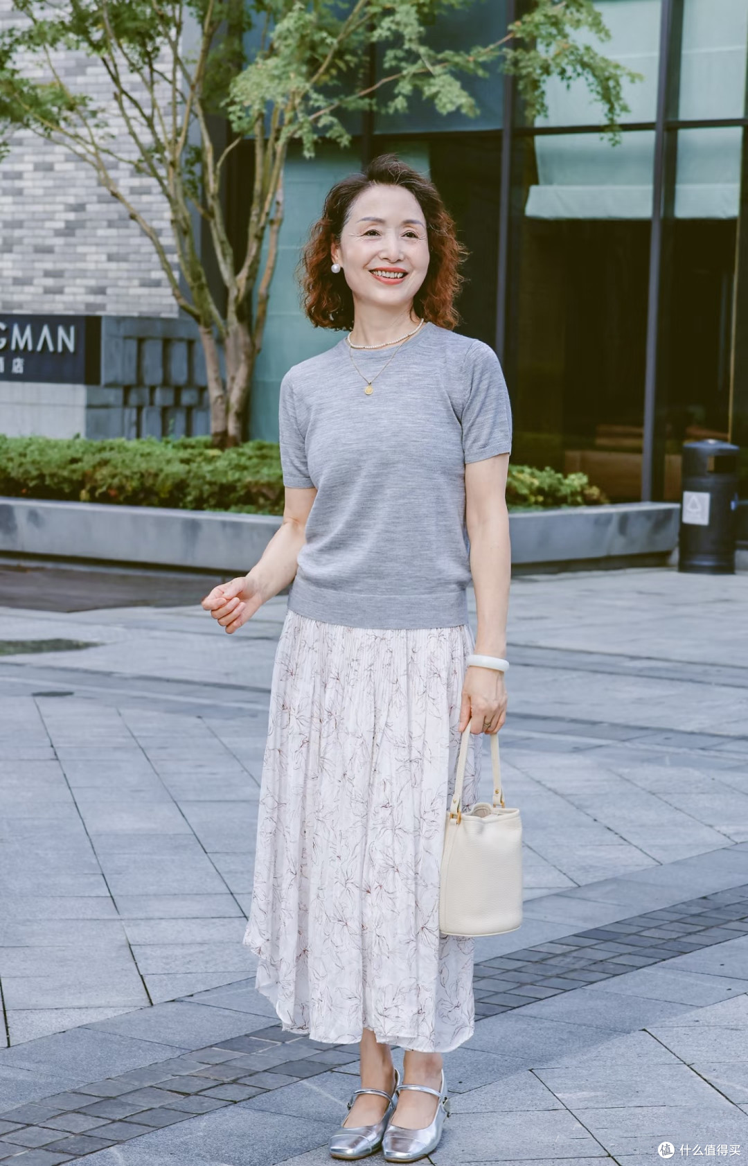 中老年女性要:“少穿大妈装,多穿优衣库”,得体精致、时尚高级