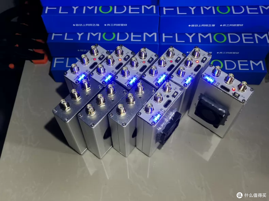 4万人吃瓜现场!某鱼手搓随身WiFi加3天线,信号稳得一批