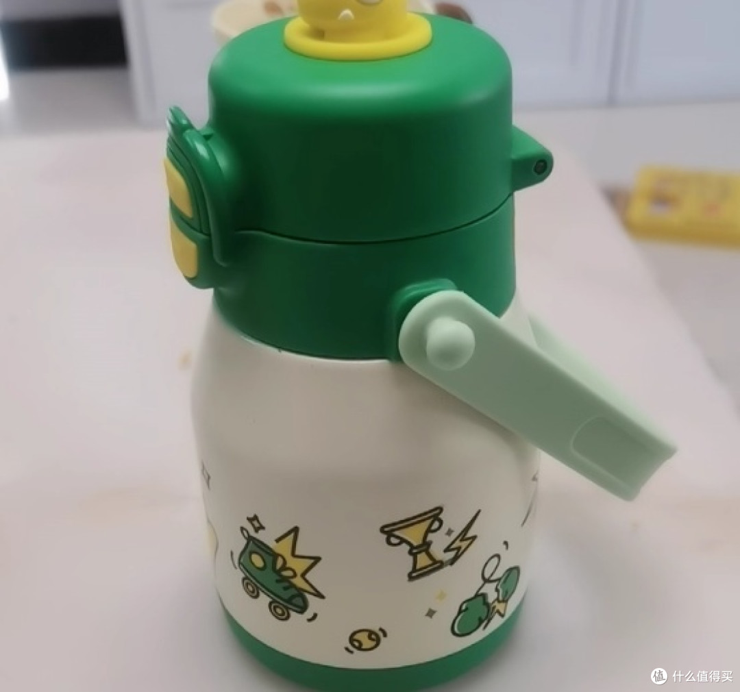 2026年度儿童保温杯十大品牌精选:闭眼入,推荐哪个牌子看这里