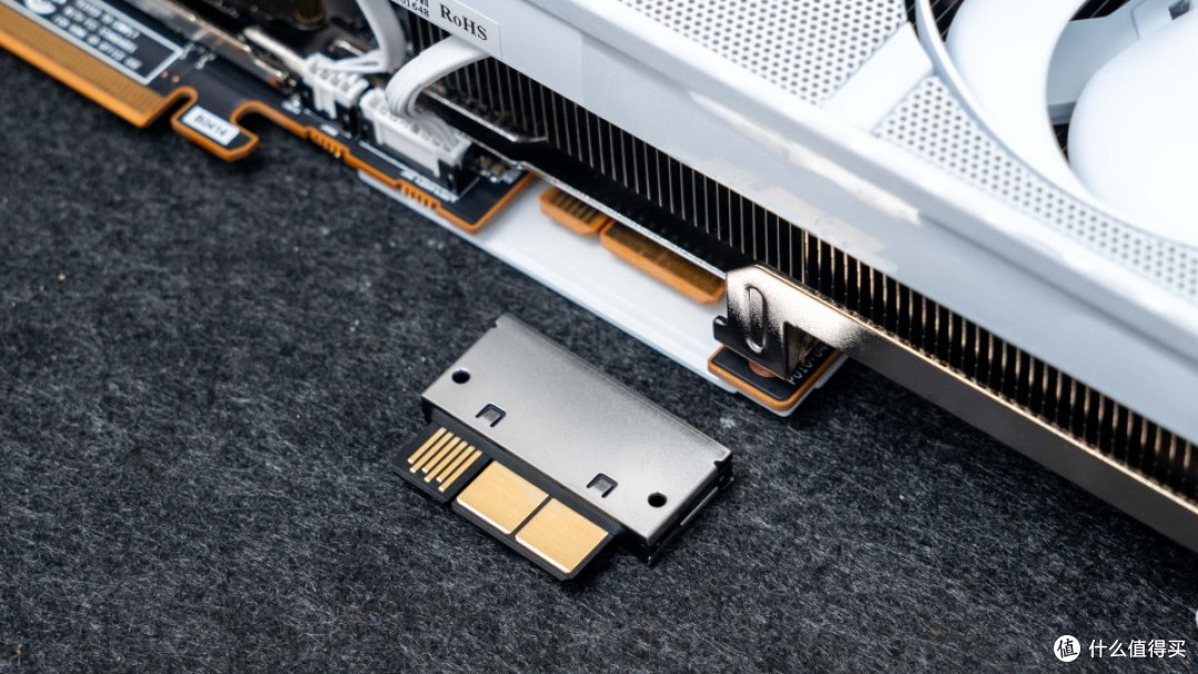 桌面大白:蓝宝石氮动极光X870EA PL+9070XT+乔思伯X400装机分享