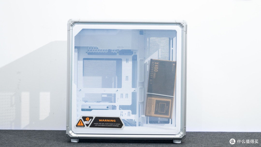桌面大白:蓝宝石氮动极光X870EA PL+9070XT+乔思伯X400装机分享