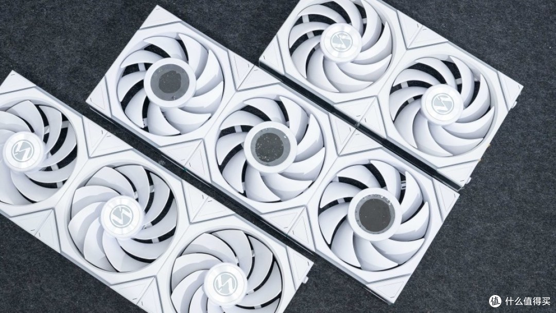 桌面大白:蓝宝石氮动极光X870EA PL+9070XT+乔思伯X400装机分享