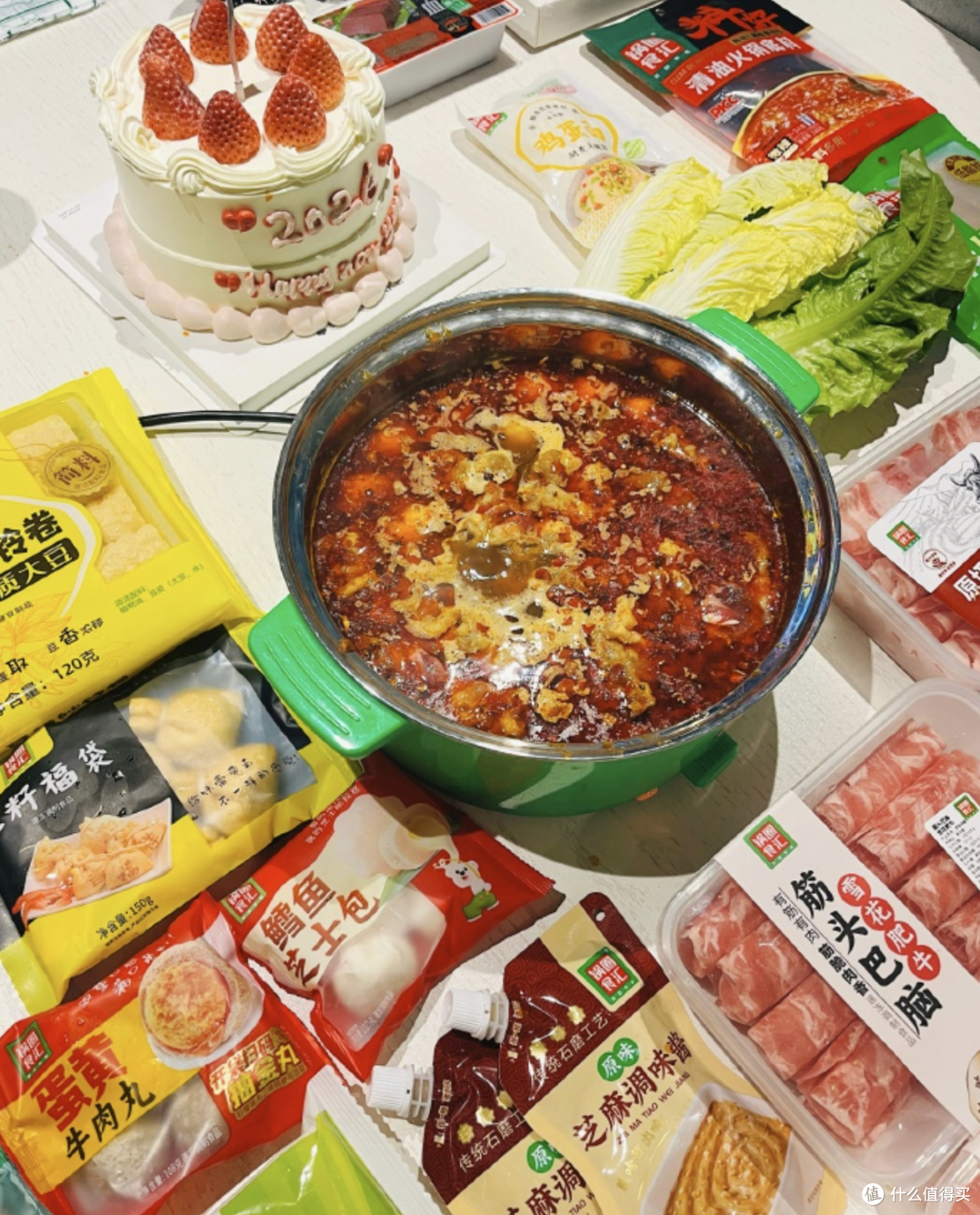 【春节消费复盘】这届年轻人，改造春节餐桌