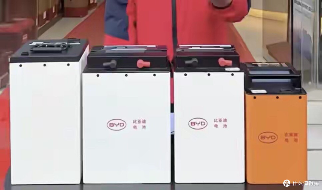 电摩圈大变天！比亚迪刀片电池入局，千里续航真要来了？