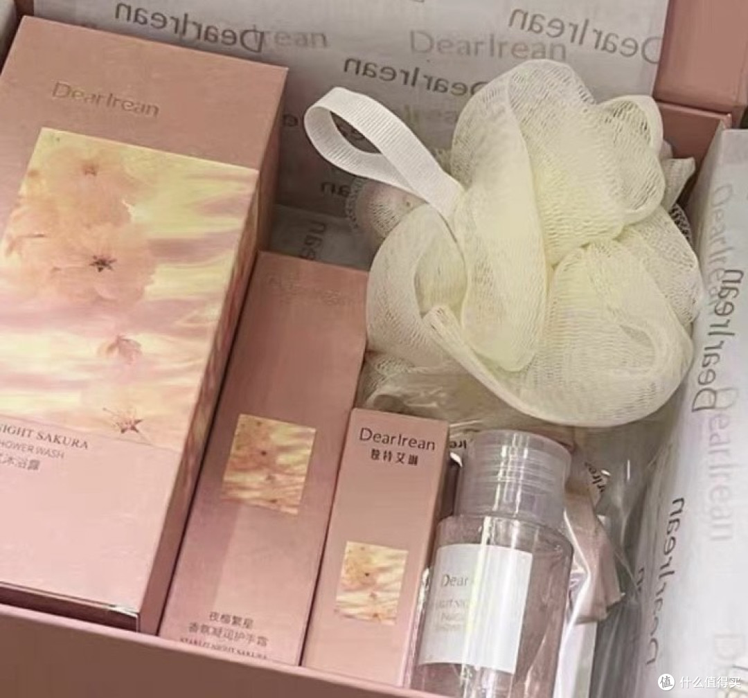 独特艾琳香氛礼盒:把“樱花盛开”装进女神节的礼物