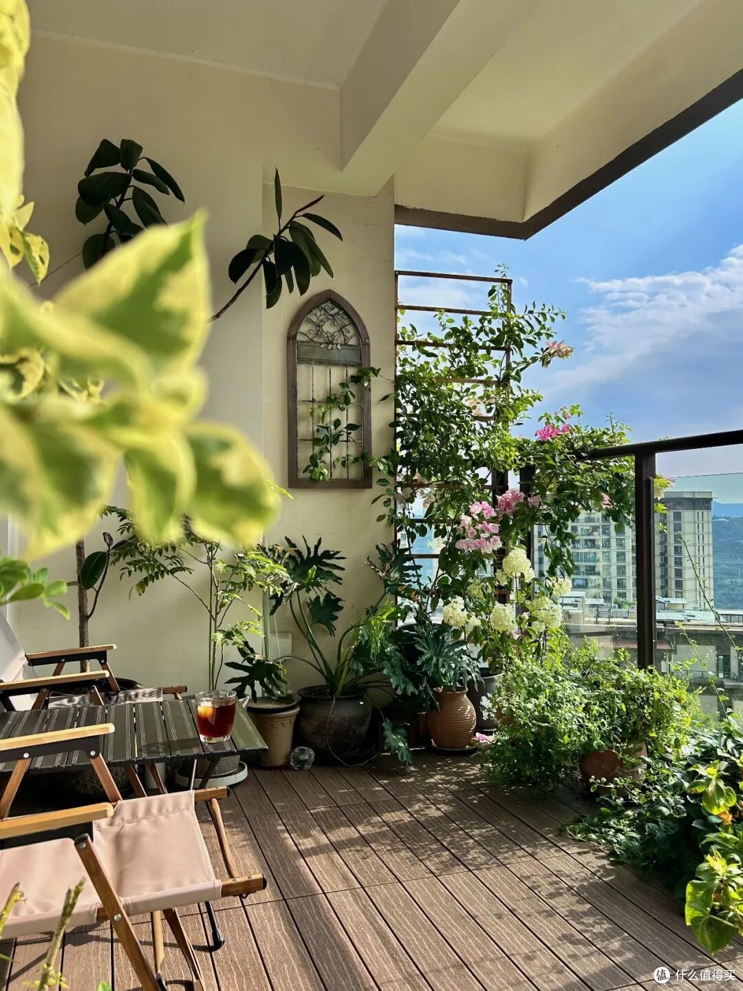 不听劝,我坚持开放式阳台,现在入住两年,发现不封阳台太爽了!