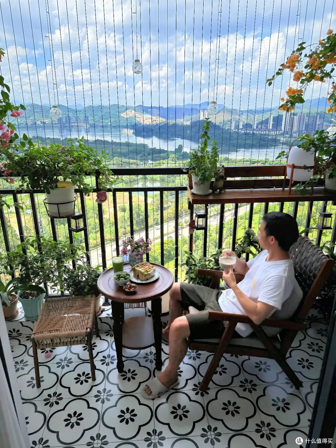 不听劝,我坚持开放式阳台,现在入住两年,发现不封阳台太爽了!