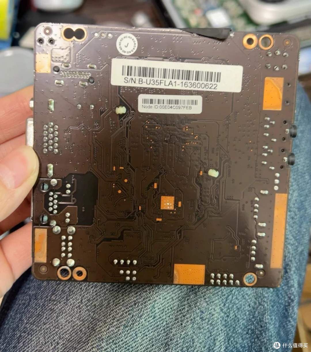 69元的飞牛NAS凡体！板载2G+32G固态，这电子豆腐够便宜