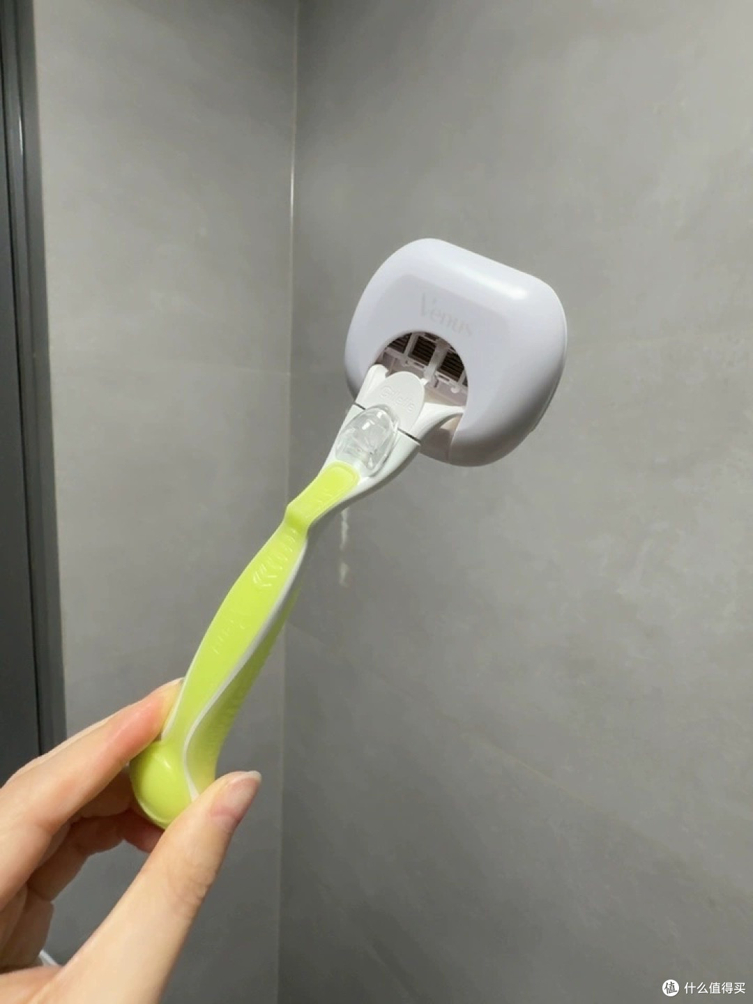 椰香治愈✨Olay联名刮毛刀 脱毛+养肤一步到位