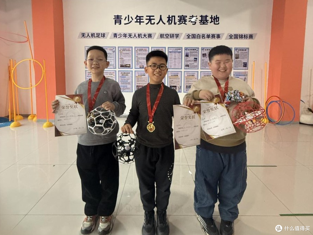小记者刘佳航:乘着科技的风,起飞