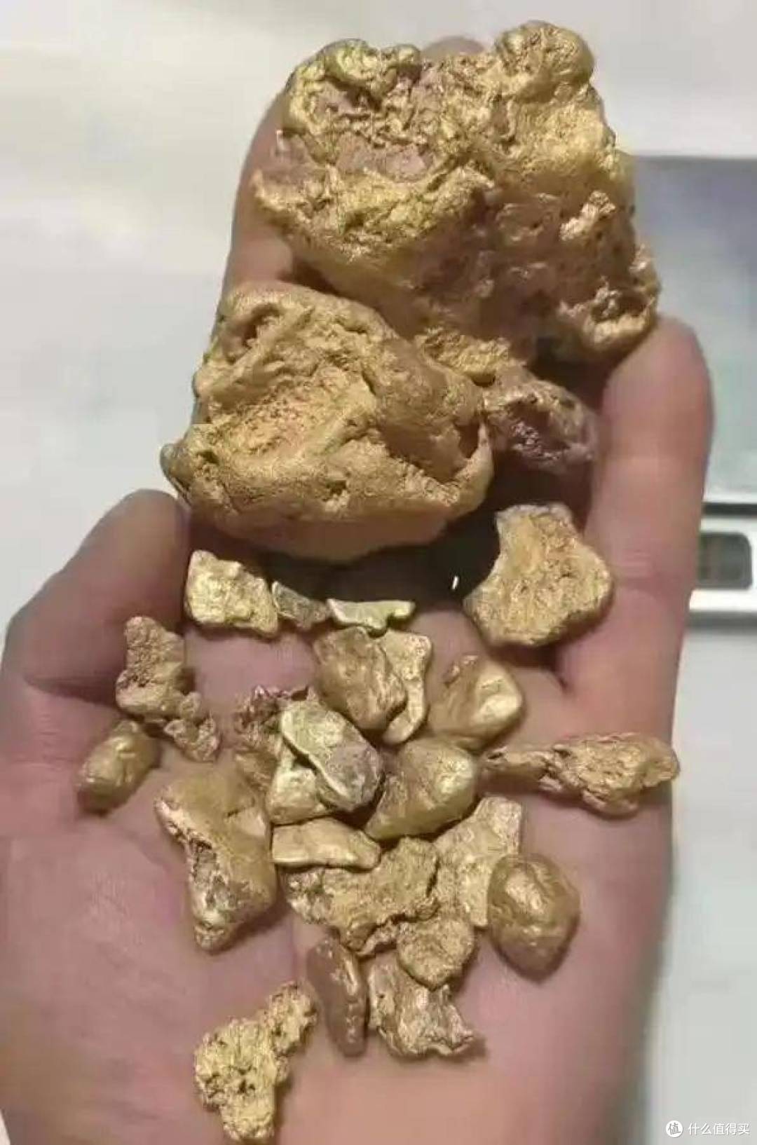首次发现!黄金居然可以长出来,“石头生金”不再是传说