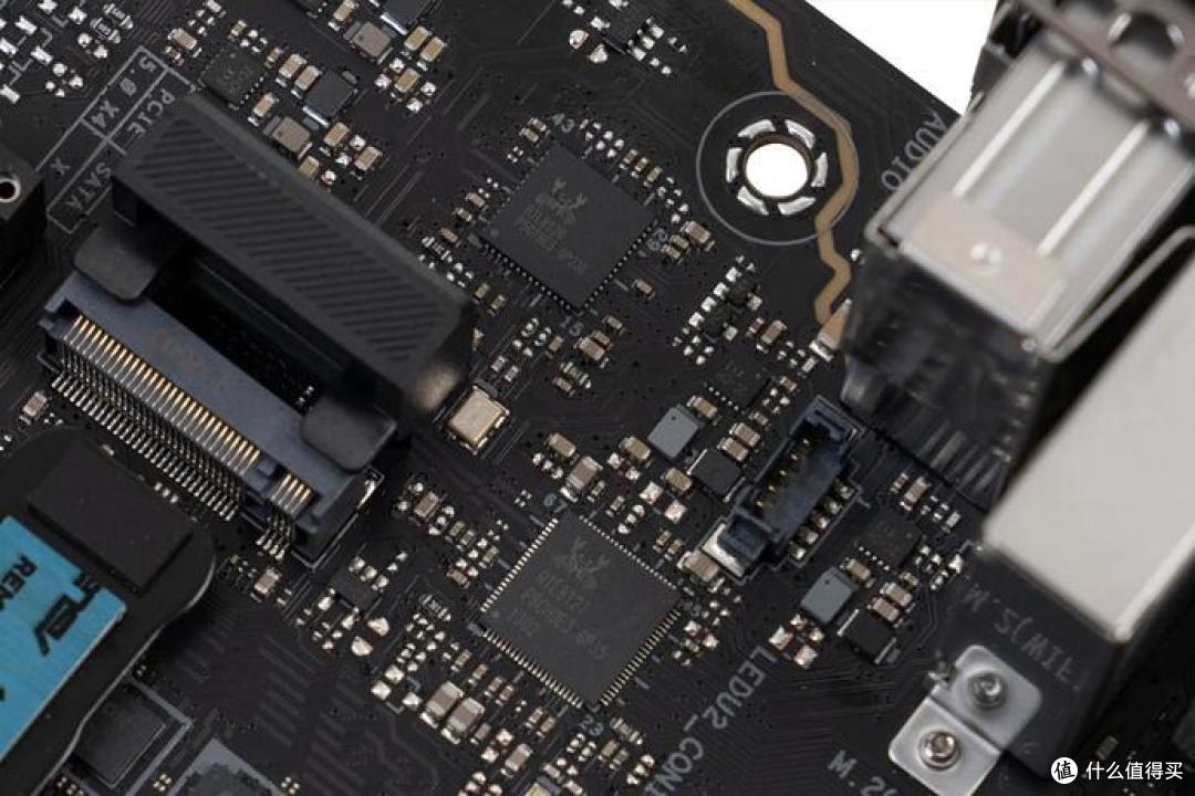 旗舰级AMD平台新标杆,ROG CROSSHAIR X870E Dark Hero 主板评测