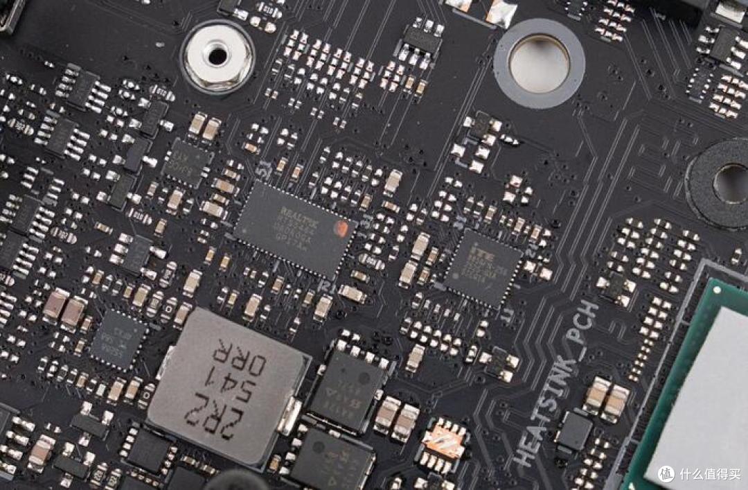 旗舰级AMD平台新标杆,ROG CROSSHAIR X870E Dark Hero 主板评测