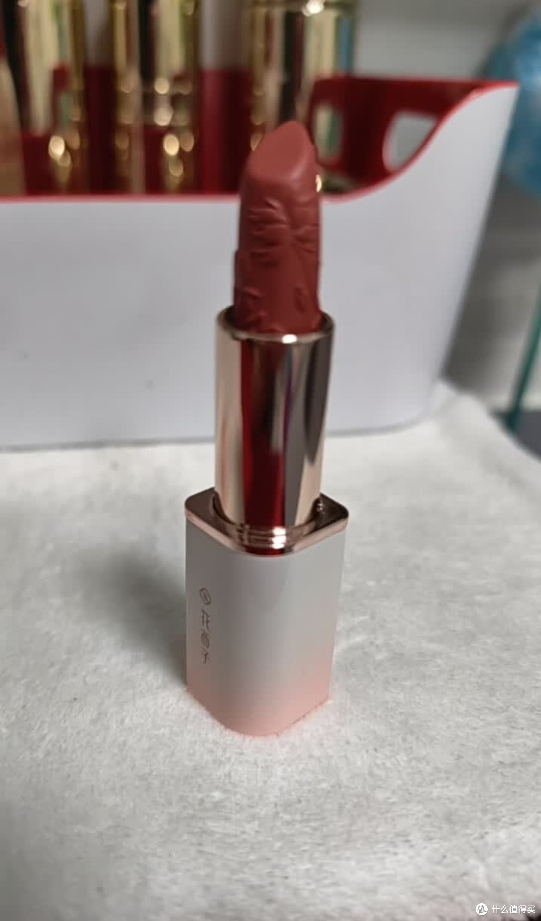 花西子M408:实用与仪式感兼备