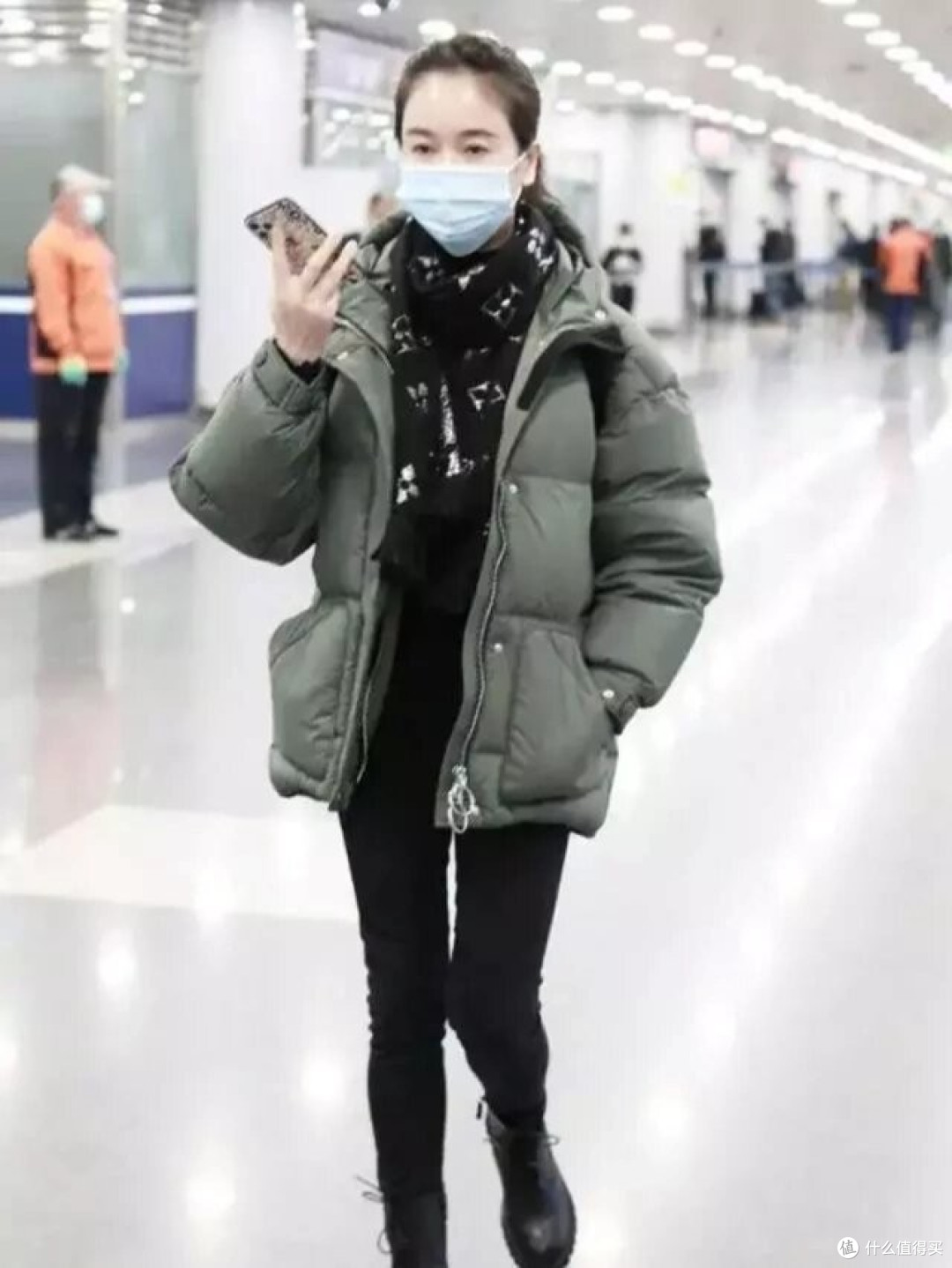 左小青带火的秋冬简约新穿法:羽绒服+阔腿裤,高级洋气又清爽!