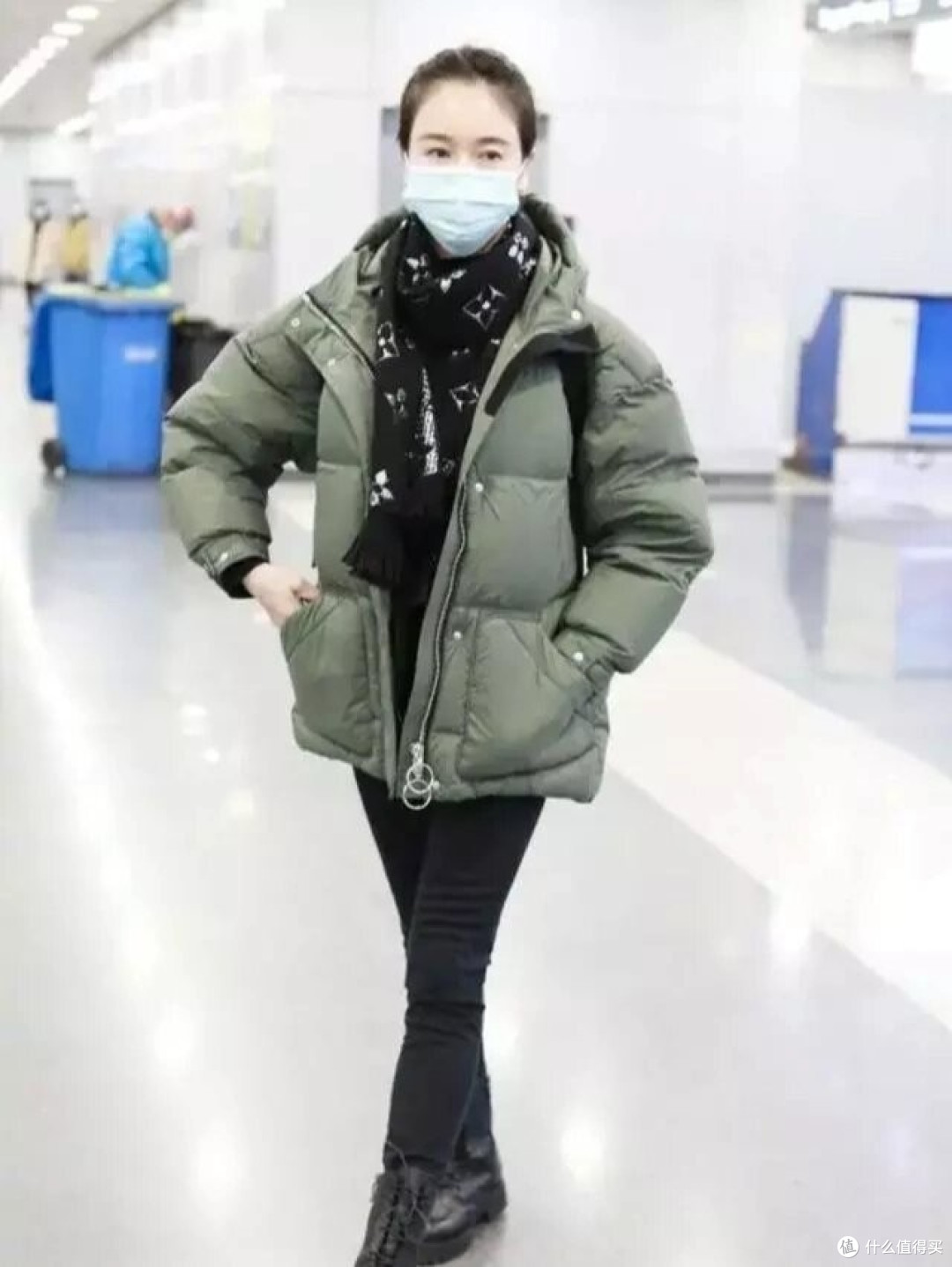 左小青带火的秋冬简约新穿法:羽绒服+阔腿裤,高级洋气又清爽!