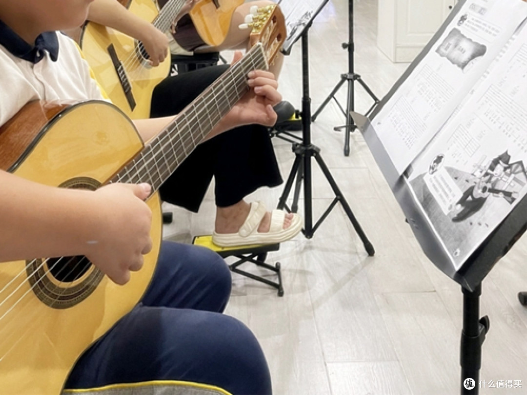 中小学吉他课