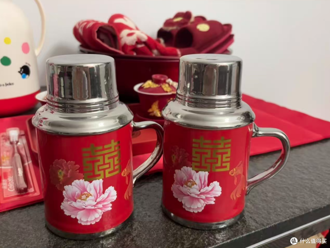 打工人自救指南：只要杯子够疯，办公室就没人敢惹我